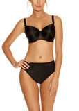 Smoothing Moulded Bra in Black