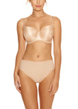 Smoothing Moulded Bra in Nude