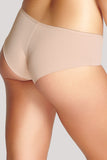 Cari Brief in Champagne
