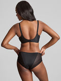 Serene Brief in Noir